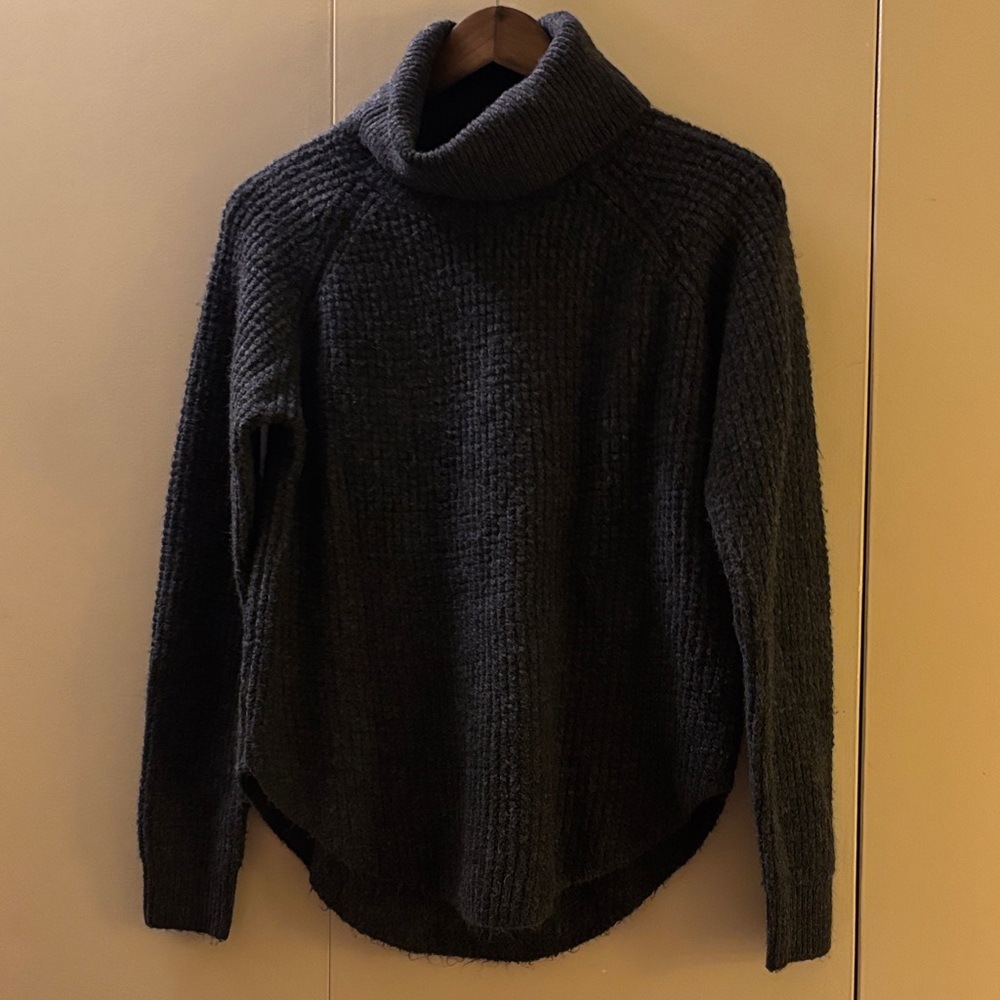 Kuhl Women's Black/Grey Chunky Turtleneck Sweater Medium Gorpcore Outdoors